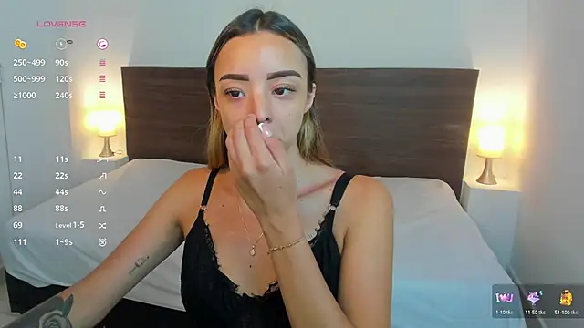 Snapshot of AliceRoss0 chatting on 01-12-25, 08:14 AliceRoss0 online show from 01-12-25, 08:14