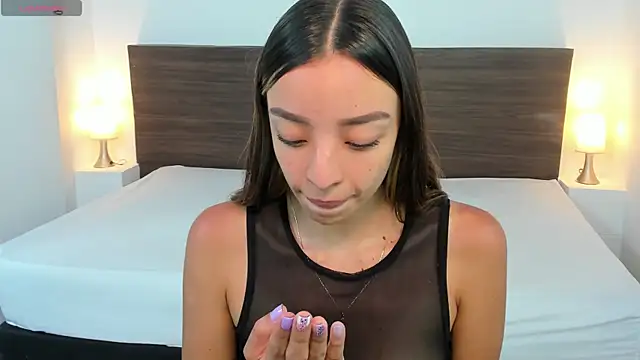 Snapshot of AliceRoss0 chatting on 03-04-25, 08:38 AliceRoss0 online show from 03-04-25, 08:38