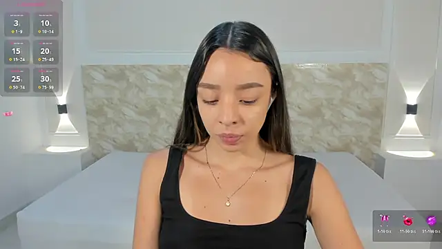 Snapshot of AliceRoss0 chatting on 10-20-25, 08:20 AliceRoss0 online show from 10-20-25, 08:20