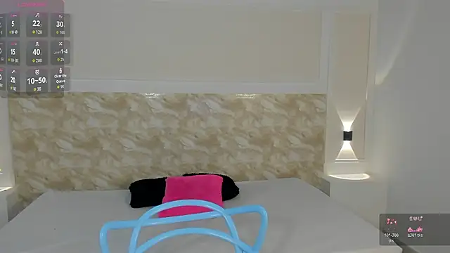 Snapshot of AliceRoss0 chatting on 10-24-25, 08:16 AliceRoss0 online show from 10-24-25, 08:16