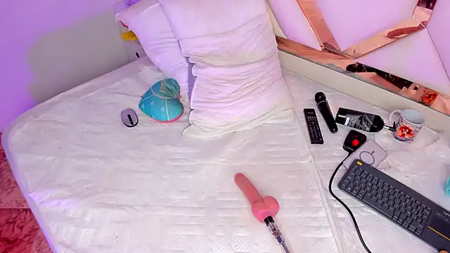 CintiaVega online show from 12-03-25, 12:40