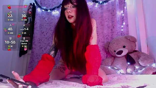 Snapshot of Alicedangerrr chatting on 12-06-24, 02:13 Alicedangerrr online show from 12-06-24, 02:13