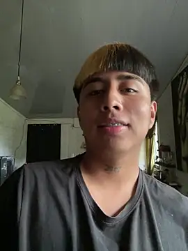 Snapshot of FlpGmz chatting on 09-23-25, 05:49 FlpGmz online show from 09-23-25, 05:49