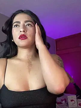 Snapshot of Cleopatracute_ chatting on 01-06-25, 02:26 Cleopatracute online show from 01-06-25, 02:26