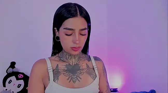 shadowcatt  online show from 01-07-25, 07:28