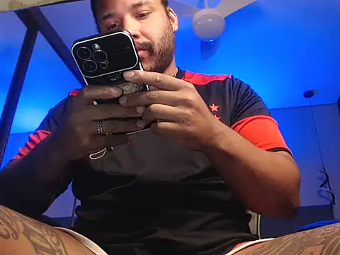 Ale Mineiro online show from 05-23-26, 11:42