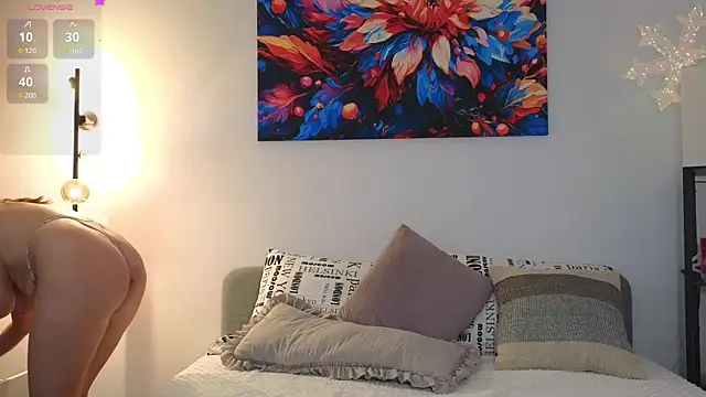 Snapshot of AliceMYs chatting on 01-03-25, 01:36 AliceMYs online show from 01-03-25, 01:36