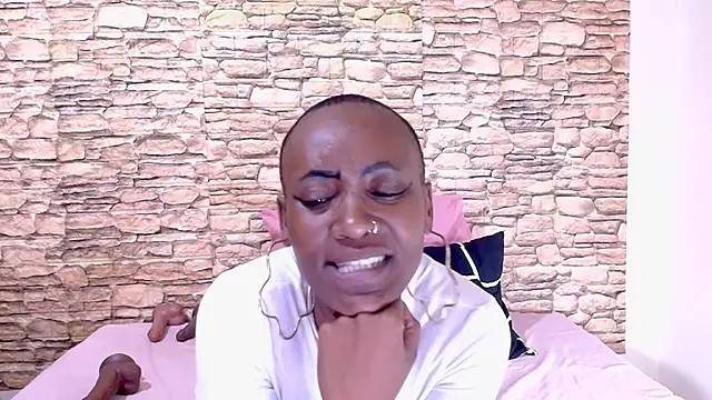 Snapshot of EbonyOlive69 chatting on 07-19-26, 05:22 EbonyOlive69 online show from 07-19-26, 05:22