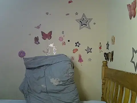 Snapshot of Pretty_tiffany chatting on 03-18-25, 07:42 Pretty tiffany online show from 03-18-25, 07:42