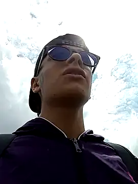 Snapshot of Cuervo_maniaco chatting on 12-10-24, 05:00 Cuervo maniaco online show from 12-10-24, 05:00