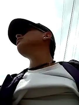 Snapshot of Cuervo_maniaco chatting on 03-01-25, 03:27 Cuervo maniaco online show from 03-01-25, 03:27