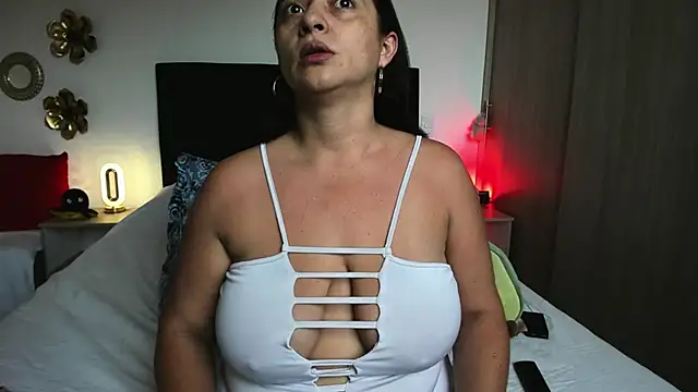 Snapshot of TatianaMonteross chatting on 06-29-26, 11:05 TatianaMonteross online show from 06-29-26, 11:05