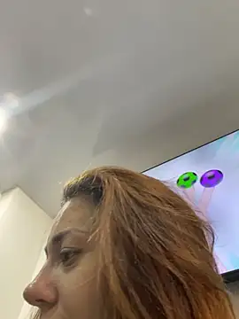 Snapshot of AnnbellaRosse chatting on 03-13-25, 03:39 AnnbellaRosse online show from 03-13-25, 03:39