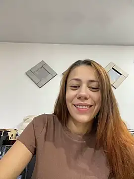 Snapshot of AnnbellaRosse chatting on 03-17-25, 03:29 AnnbellaRosse online show from 03-17-25, 03:29