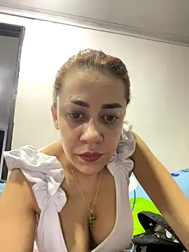 Snapshot of AnnbellaRosse chatting on 09-10-25, 11:27 AnnbellaRosse online show from 09-10-25, 11:27