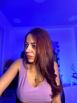 Snapshot of AnnbellaRosse chatting on 09-13-25, 03:56 AnnbellaRosse online show from 09-13-25, 03:56