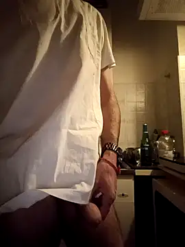 Snapshot of Fragolina73- chatting on 10-08-25, 10:40 Fragolina73- online show from 10-08-25, 10:40