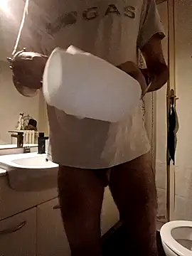 Snapshot of Fragolina73- chatting on 10-11-25, 07:12 Fragolina73- online show from 10-11-25, 07:12