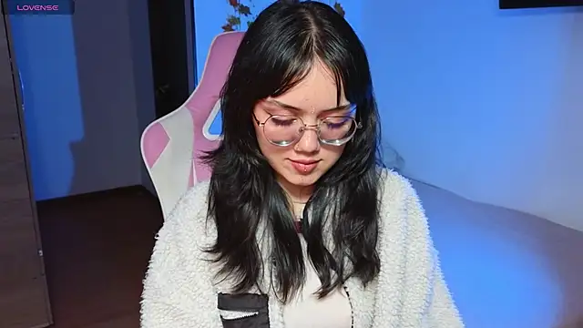 suzumi   online show from 01-24-25, 05:31