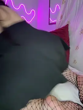 Mizztikaa online show from 01-18-25, 05:31