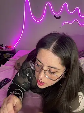 Mizztikaa online show from 03-16-25, 10:42