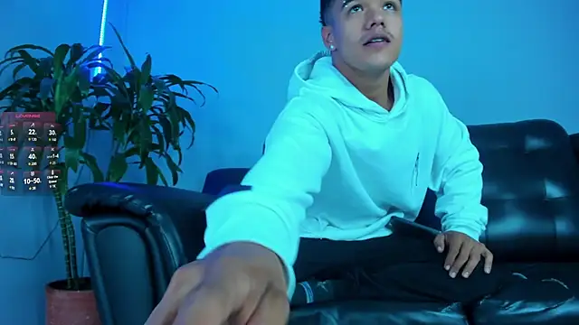 Rob saenz  online show from 09-23-25, 01:36