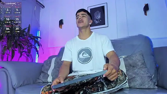 Rob saenz  online show from 01-09-26, 02:20