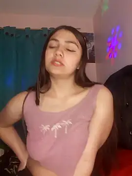 Nahiara velez online show from 12-22-24, 03:00