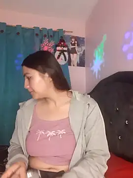 Nahiara velez online show from 12-22-24, 03:44