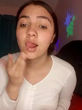 Nahiara velez online show from 12-25-24, 10:27