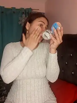 Nahiara velez online show from 01-10-25, 09:42