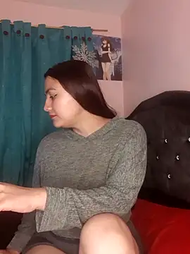 Nahiara velez online show from 02-05-25, 10:33