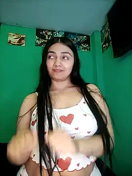 Snapshot of Nahiara_velez chatting on 07-11-26, 06:21 Nahiara velez online show from 07-11-26, 06:21