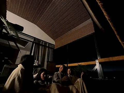 Candy sexyy online show from 12-16-25, 04:17