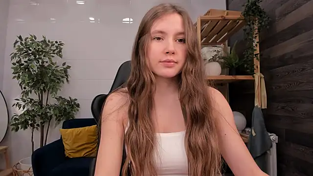 Snapshot of MaryannSoftt chatting on 02-06-25, 07:18 MaryannSoftt online show from 02-06-25, 07:18