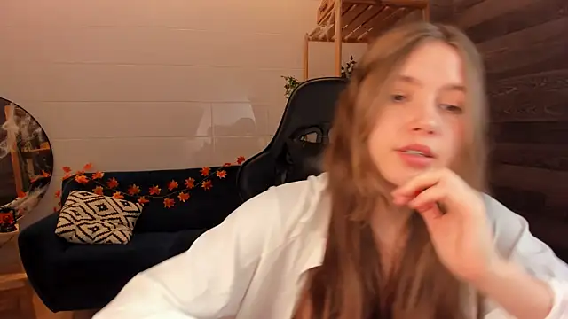 Snapshot of MaryannSoftt chatting on 10-26-25, 03:40 MaryannSoftt online show from 10-26-25, 03:40