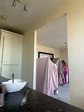 Snapshot of UKSYDNEYFOX chatting on 02-28-25, 01:58 UKSYDNEYFOX online show from 02-28-25, 01:58