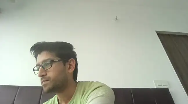 Snapshot of arjun_077 chatting on 12-23-24, 10:42 arjun 077 online show from 12-23-24, 10:42