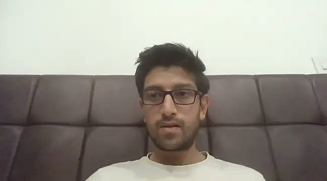 Snapshot of arjun_077 chatting on 12-27-24, 04:21 arjun 077 online show from 12-27-24, 04:21