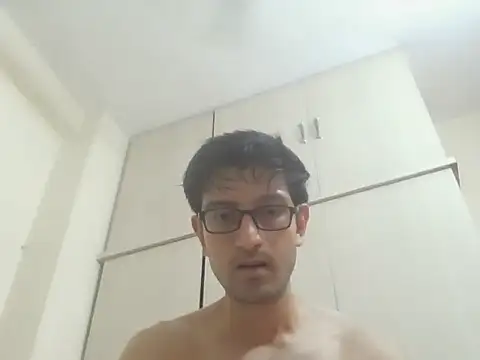 Snapshot of arjun_077 chatting on 11-01-25, 06:21 arjun 077 online show from 11-01-25, 06:21