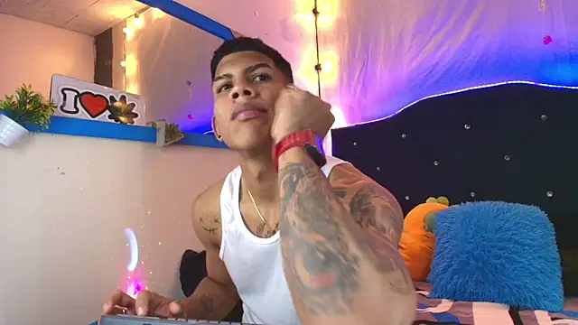 Damian latinxxx online show from 02-12-25, 09:10