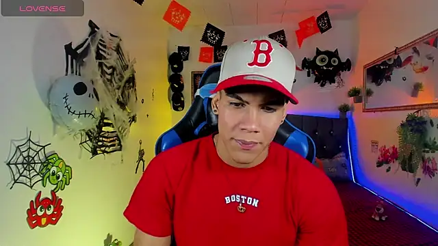 Damian latinxxx online show from 10-10-25, 03:05