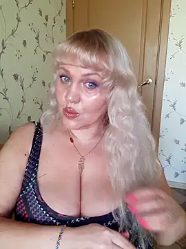 Snapshot of IsabellaBoni chatting on 05-12-26, 06:43 IsabellaBoni online show from 05-12-26, 06:43