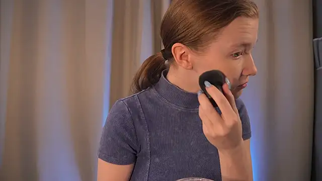 Snapshot of brendacom chatting on 02-09-25, 02:17 brendacom online show from 02-09-25, 02:17