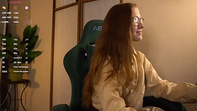 Snapshot of brendacom chatting on 10-08-25, 04:15 brendacom online show from 10-08-25, 04:15