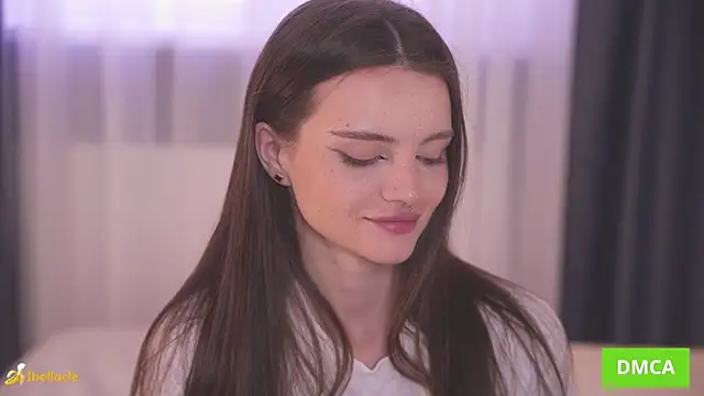 Snapshot of Bellacle chatting on 09-18-25, 07:32 Bellacle online show from 09-18-25, 07:32