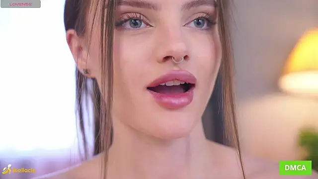 Snapshot of Bellacle chatting on 10-07-25, 08:00 Bellacle online show from 10-07-25, 08:00