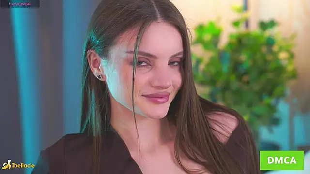 Snapshot of Bellacle chatting on 12-17-25, 03:51 Bellacle online show from 12-17-25, 03:51