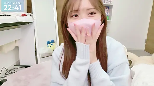 Snapshot of -SHINON- chatting on 12-05-25, 01:42 -SHINON- online show from 12-05-25, 01:42