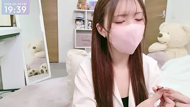 Snapshot of -SHINON- chatting on 01-09-26, 10:40 -SHINON- online show from 01-09-26, 10:40